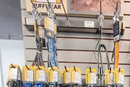 Chuck & Don's Pet Food & Supplies