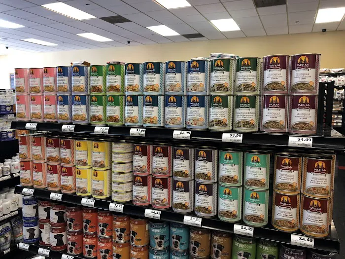 Chuck & Don's Pet Food & Supplies 12