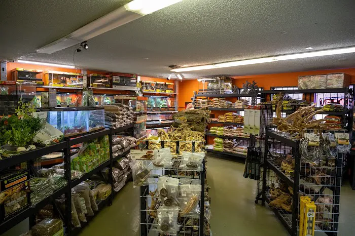 5280 Reptile Room - West 12