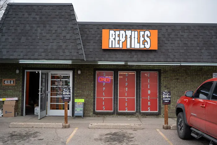 5280 Reptile Room - West 12