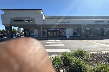 Chuck & Don's Pet Food & Supplies