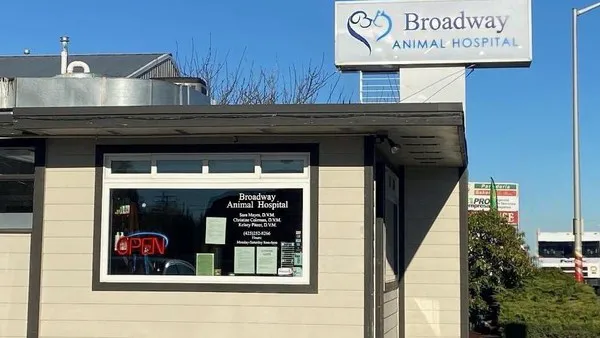 Broadway Animal Hospital 8