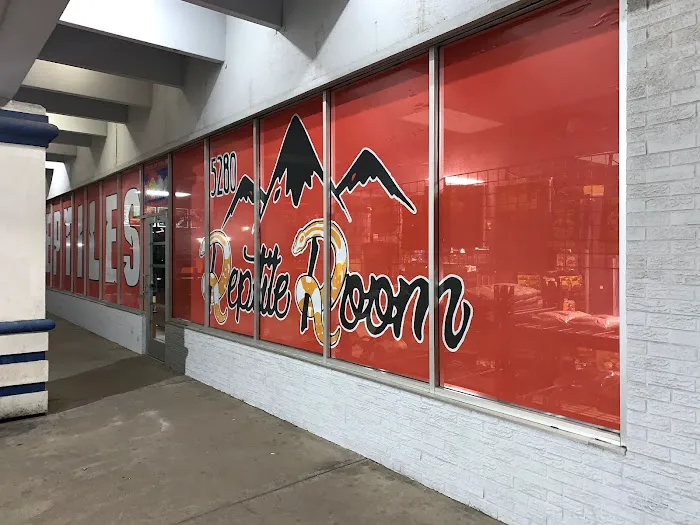 5280 Reptile Room - North 12