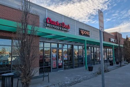 Chuck & Don's Pet Food & Supplies