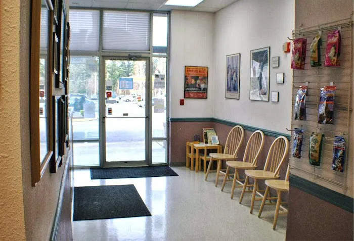 Klahanie Center Veterinary Hospital 10