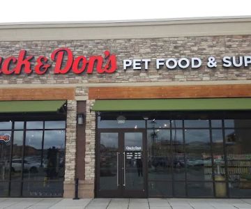 Chuck & Don's Pet Food & Supplies