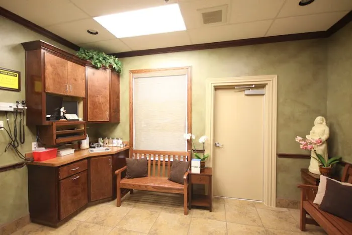 All Pets Animal Hospital & 24 Hour Emergency Care 12