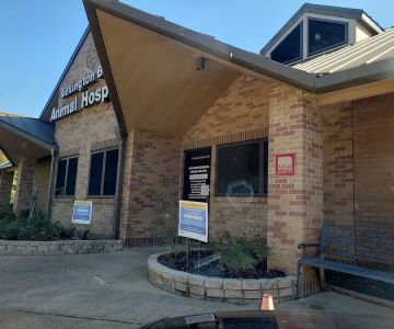Lexington Boulevard Animal Hospital: Baxter Dayna DVM