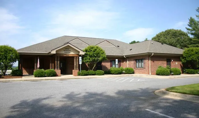 Lenoir Veterinary Hospital 4