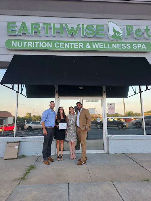 EarthWise Pet Nutrition & Grooming - Derby 12