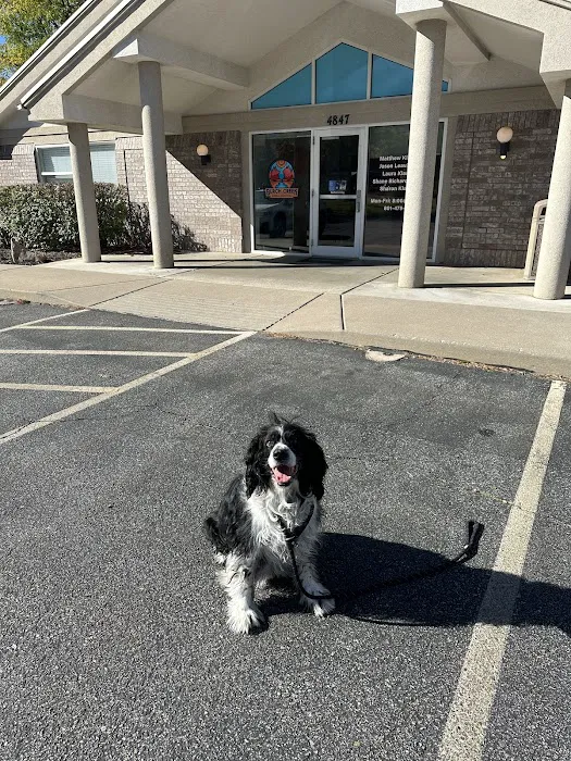 Burch Creek Animal Hospital: Lenner Allison DVM 1