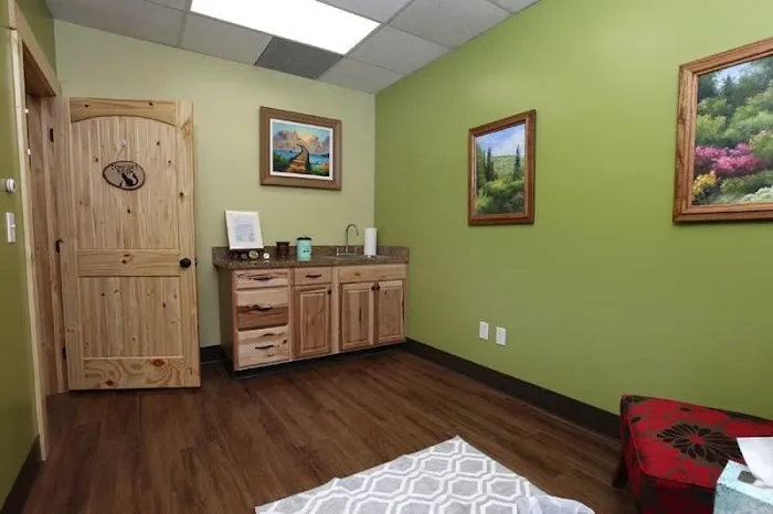 Wasatch Hollow Animal Hospital 5