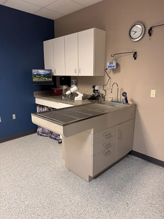 Creekside Veterinary Clinic 5