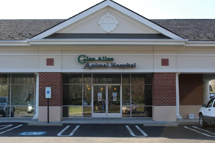 Locke A. Taylor DVM and Associates at Glen Allen 1