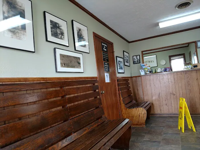 Flatt Veterinary Clinic 12
