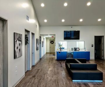 Comal Pet Hospital & Resort