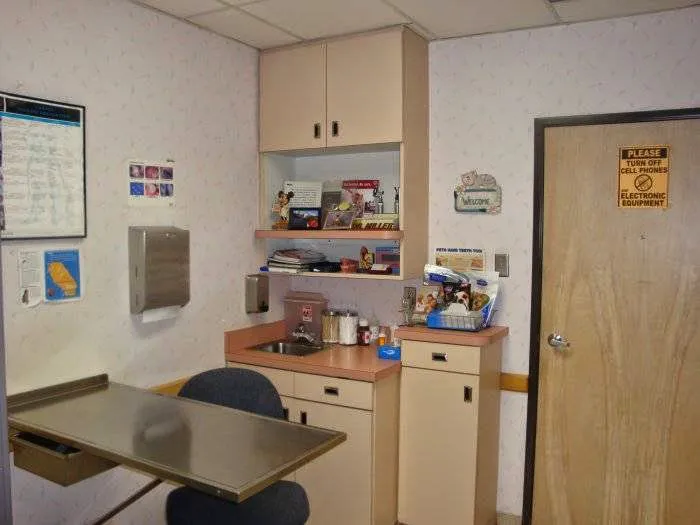 VCA Clarmar Animal Hospital 9