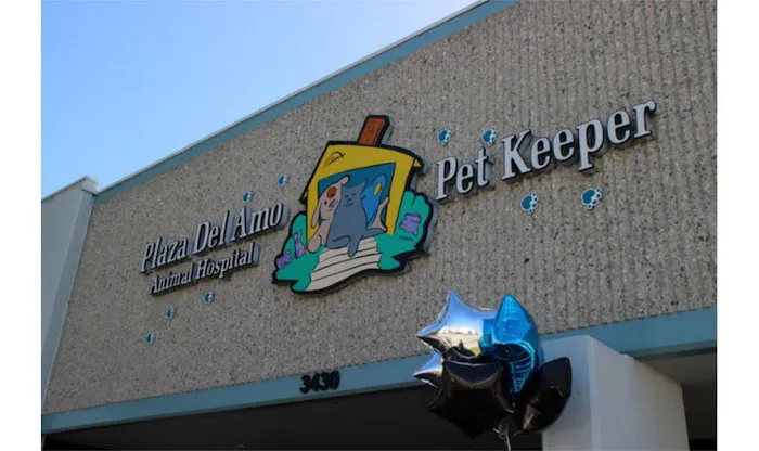 Plaza Del Amo Animal Hospital & Pet Keeper 8