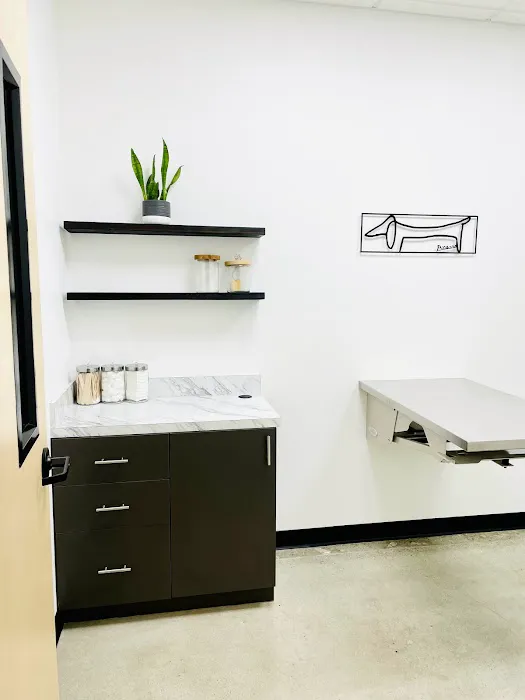 Sunset Veterinary Center 10