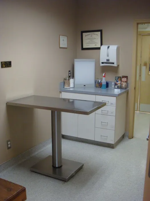 VCA Animal Medical Center 8