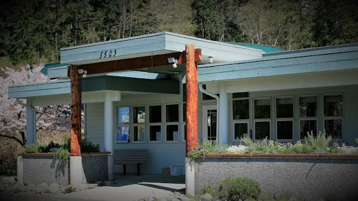 Useless Bay Animal Clinic 1