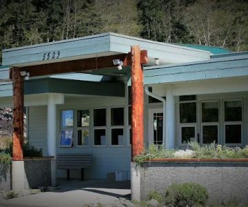 Useless Bay Animal Clinic