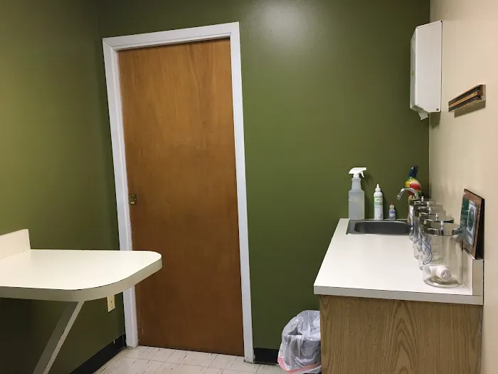 Dongan Hills Veterinary Practice 5
