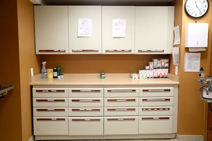 Dongan Hills Veterinary Practice 7