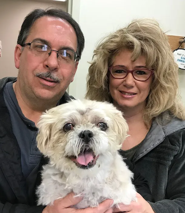 Airport Veterinary Center 9