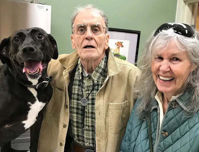 Airport Veterinary Center 6
