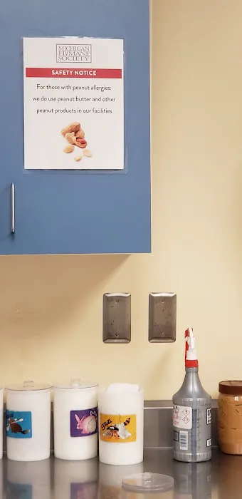 Michigan Humane Veterinary Center 4