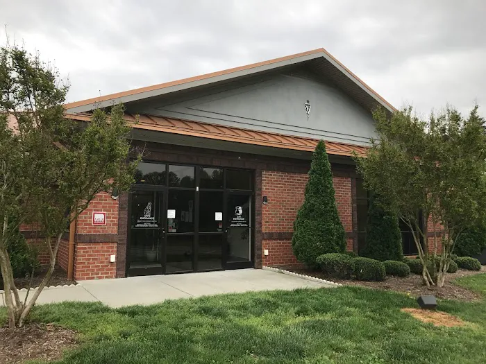 Hickory Tree Veterinary Hospital 10