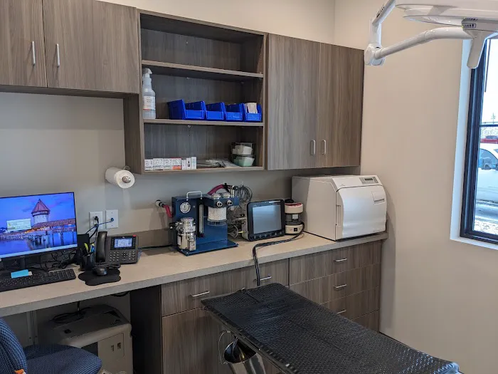 Hometown Veterinary Clinic 9