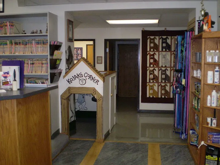 The Downing Center for Animal Pain Management 8