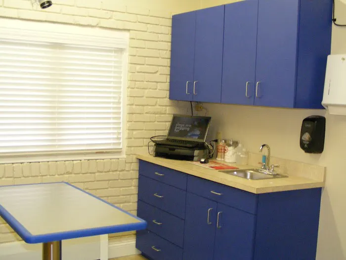 Fairway Knolls Veterinary Hospital 10