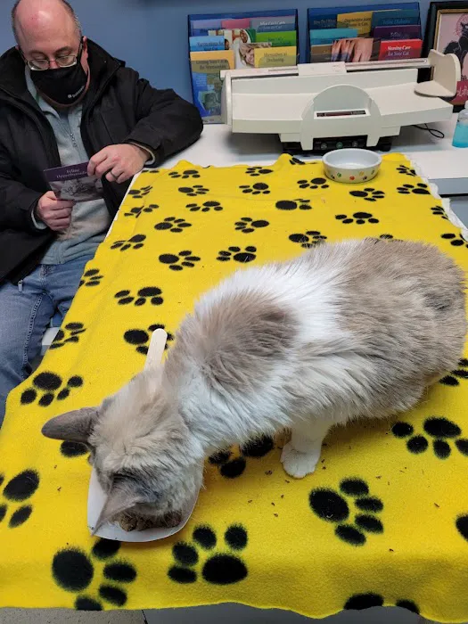 Advanced Animal Health Center 8
