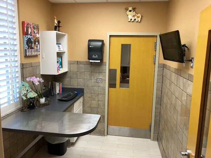 Pouncey Tract Veterinary Hospital 1