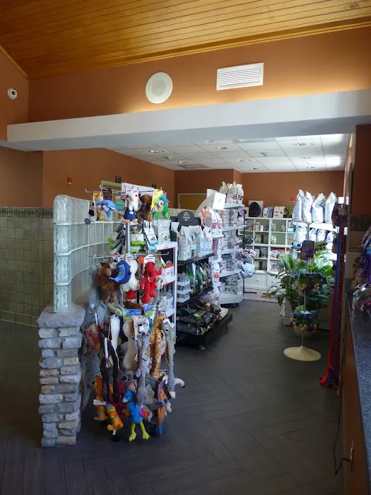 Pouncey Tract Veterinary Hospital 10