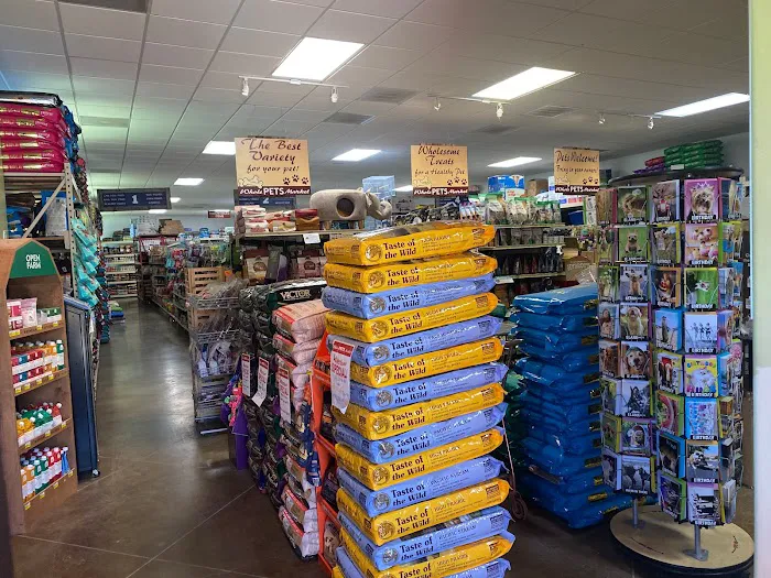 Whole Pets Market 8