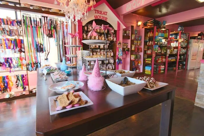 Woof Gang Bakery & Grooming Austin 12