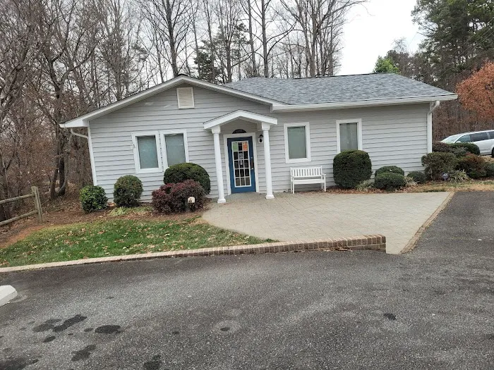 Pilot Mountain Animal Hospital 3