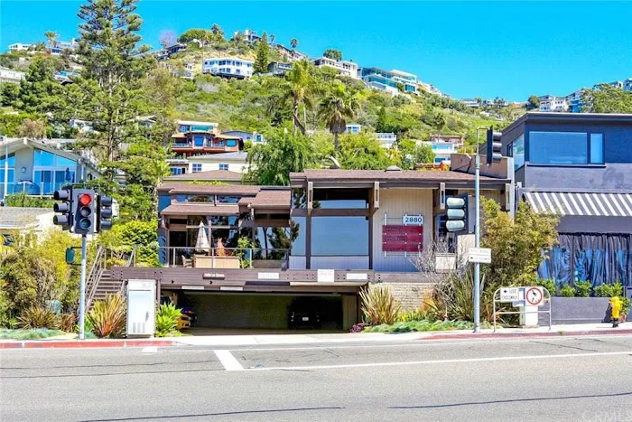 Arch Beach Veterinary Clinic 2