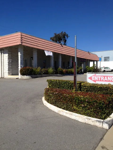 Manhattan Beach Animal Hospital 3