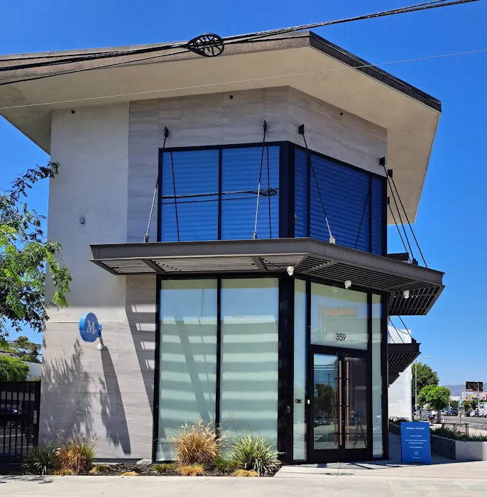 Modern Animal - La Brea 1