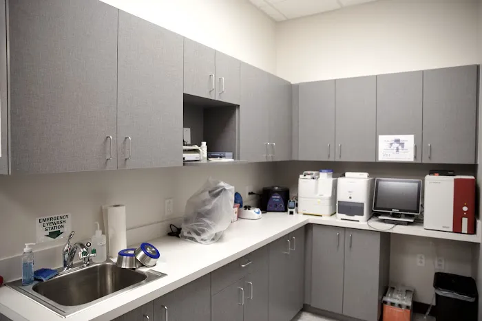 VetExpress Animal Urgent Care 12