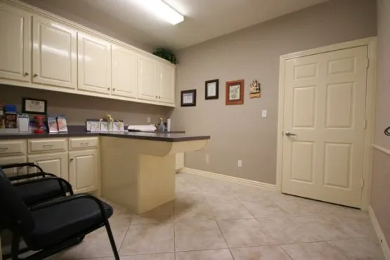 Spring Hill Animal Hospital 10