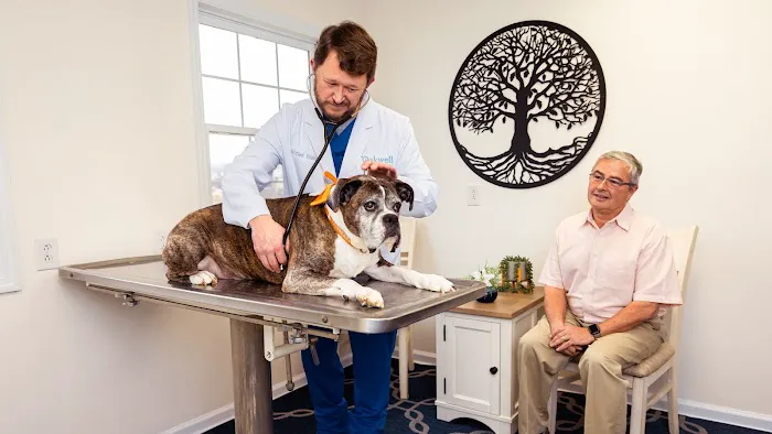 Oakwell Animal Hospital 8