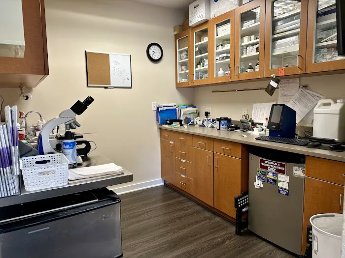 Veterinary Center for Birds & Exotics 5