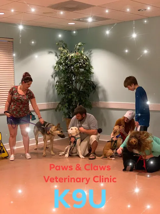 Paws & Claws Veterinary Clinic 7