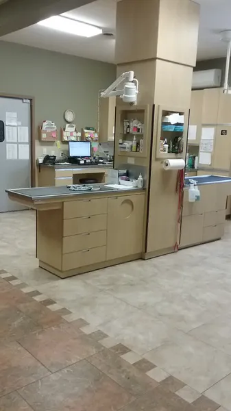Pierce Veterinary Clinic 7